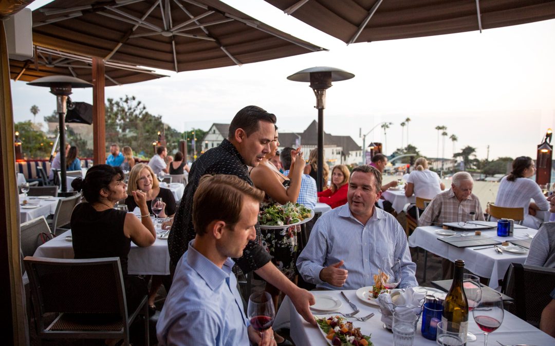 Dining with a View: Discover the Coastal Charm of Pacifica Del Mar